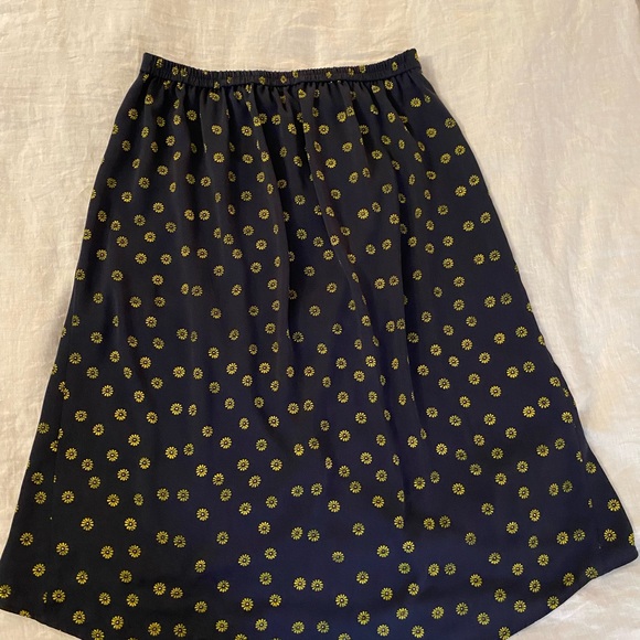 J. Crew Daisy Print, wrap midi skirt - Picture 4 of 4